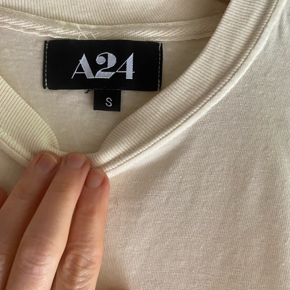 A24 Midsommar May Queen Embroidered Logo T-Shirt Tee Small T-Shirt SOLD OUT - Picture 2 of 4